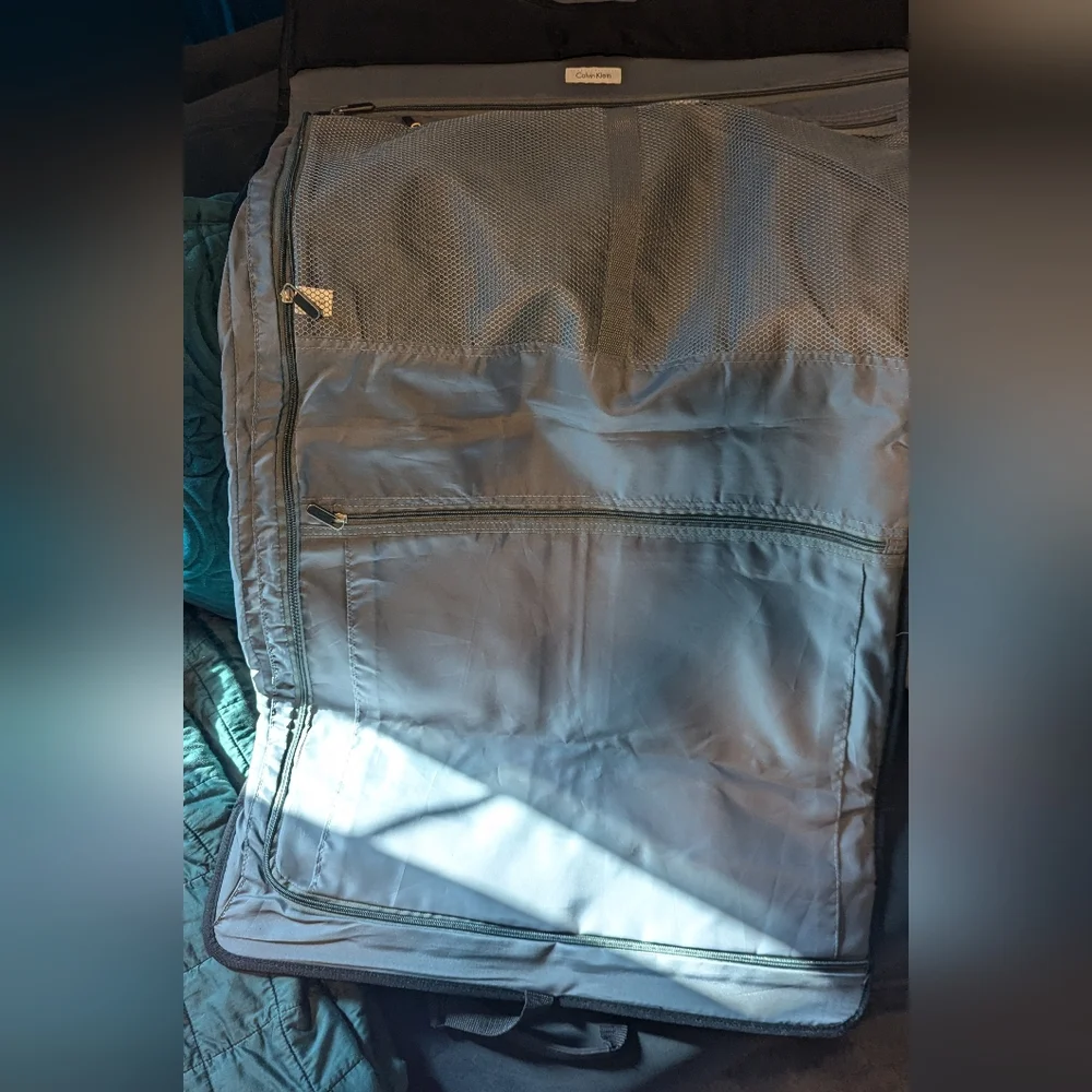 Calvin Klein Light Suit suitcase